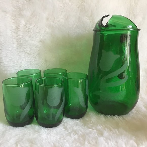 Rare Vintage Green Glass Etched Tulip Pitcher Set  with  5 Tumblers / Glasses - Picture 4 of 13